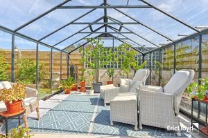 Photo 25- click for photo gallery